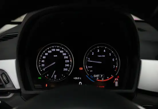 BMW-X1-2.0 16V TURBO ACTIVEFLEX SDRIVE20I 4P AUTOMÁTICO BMW-X1-2018