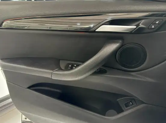 BMW-X1-2017