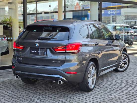 BMW-X1-2021