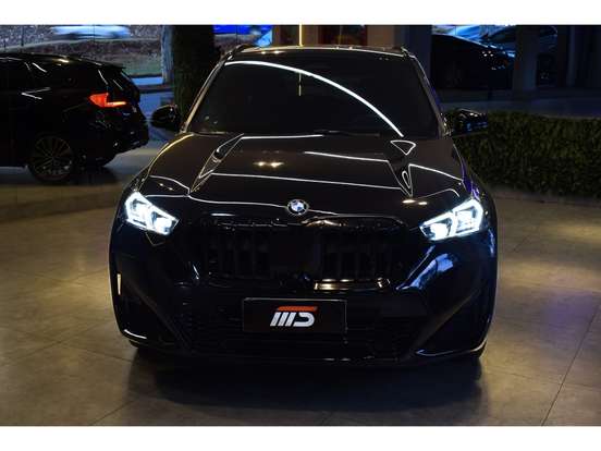 BMW-X1-2024
