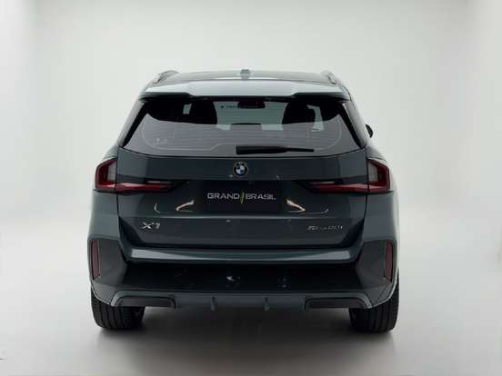 BMW-X1-2025