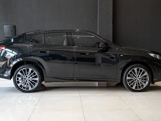 BMW-X2-2.0 TURBO GASOLINA XDRIVE20I M SPORT STEPTRONIC BMW-X2-2024