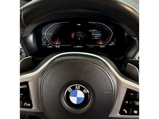 BMW-X4-2022