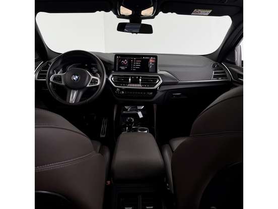 BMW-X4-2022
