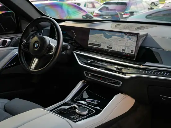BMW-X6-3.0 TWINPOWER GASOLINA XDRIVE40I M SPORT AUTOMÁTICO BMW-X6-2024