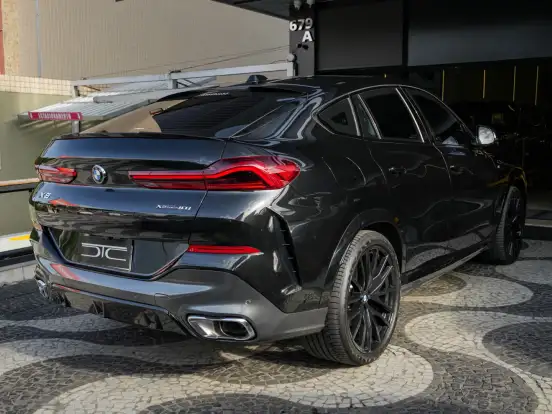 BMW-X6-3.0 TWINPOWER GASOLINA XDRIVE40I M SPORT AUTOMÁTICO BMW-X6-2024