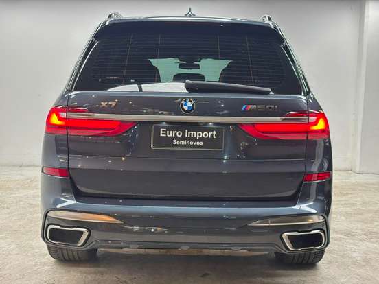 BMW-X7-2019