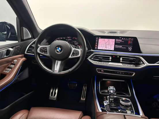 BMW-X7-2019