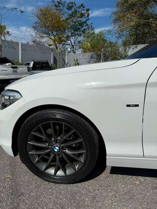 BMW-120i-2016