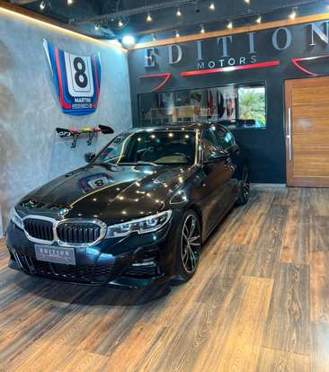 BMW-320i-2021