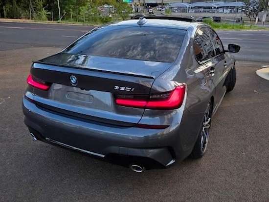 BMW-320i-2020