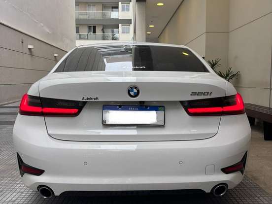 BMW-320i-2.0 16V TURBO GASOLINA SPORT AUTOMÁTICO BMW-320i-2020