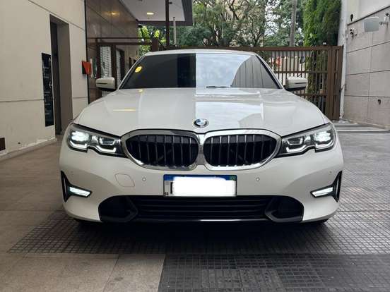 BMW-320i-2.0 16V TURBO GASOLINA SPORT AUTOMÁTICO BMW-320i-2020