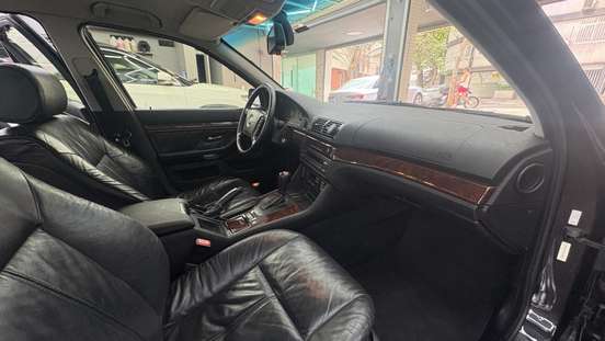 BMW-540i-4.4 PROTECTION SEDAN V8 32V GASOLINA 4P AUTOMÁTICO BMW-540i-2001