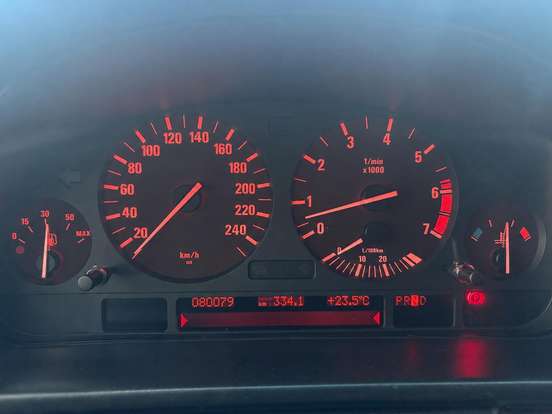 BMW-540i-4.4 PROTECTION SEDAN V8 32V GASOLINA 4P AUTOMÁTICO BMW-540i-2001