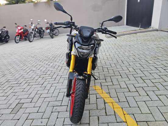 BMW-G 310 R-2024
