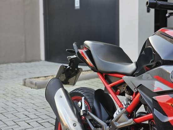 BMW-G 310 R-2024