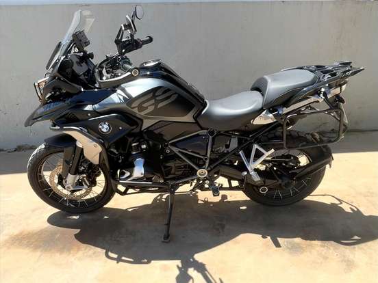 BMW-R 1250 GS TRIPLE BLACK BMW-R 1250 GS TRIPLE BLACK-2023