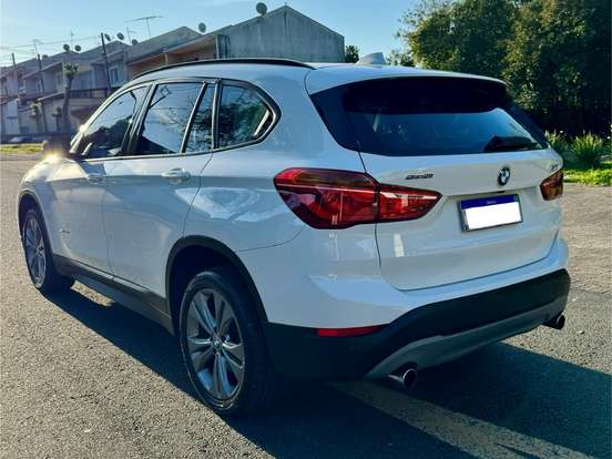 BMW-X1-2.0 16V TURBO ACTIVEFLEX SDRIVE20I 4P AUTOMÁTICO BMW-X1-2017