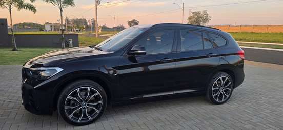BMW-X1-2021