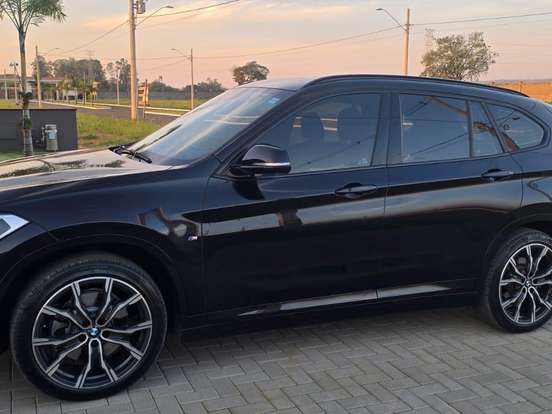 BMW-X1-2.0 16V TURBO ACTIVEFLEX SDRIVE20I M SPORT 4P AUTOMÁTICO BMW-X1-2021