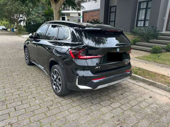 BMW-X1-2024