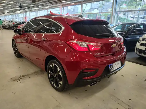 CHEVROLET-CRUZE-2018