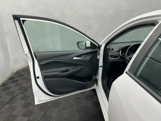 CHEVROLET-ONIX-2025