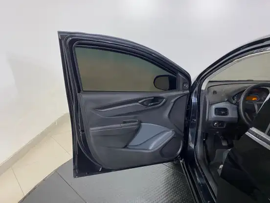 CHEVROLET-ONIX-2020