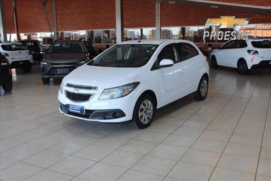 CHEVROLET ONIX 1.4 MPFI LT 8V FLEX 4P MANUAL
