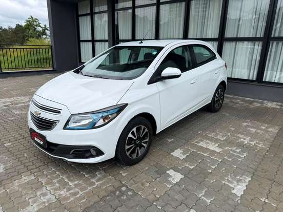 CHEVROLET-ONIX-2014