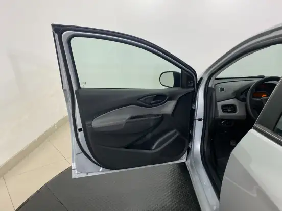 CHEVROLET-PRISMA-2019