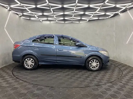CHEVROLET-PRISMA-2015