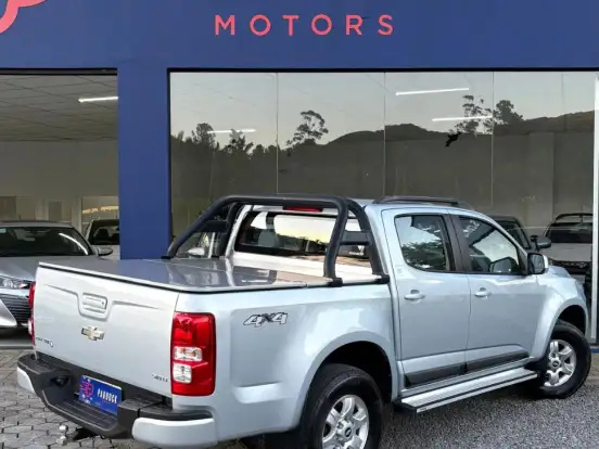 CHEVROLET-S10-2.8 LT 4X4 CD 16V TURBO DIESEL 4P AUTOMÁTICO CHEVROLET-S10-2013