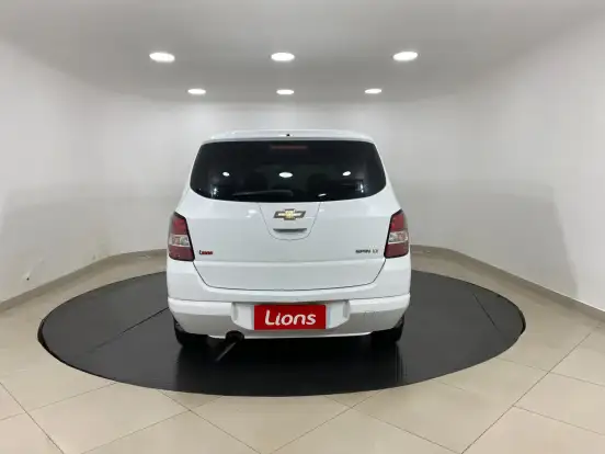 CHEVROLET-SPIN-2016