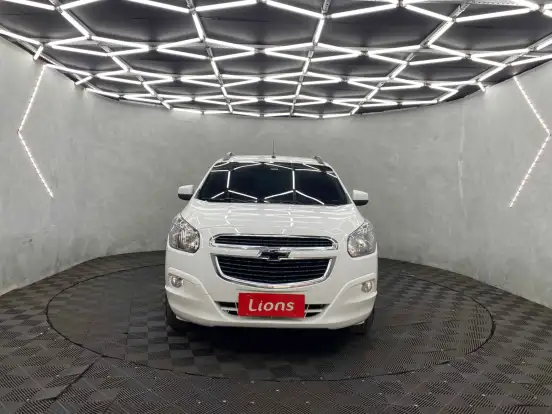 CHEVROLET-SPIN-2016