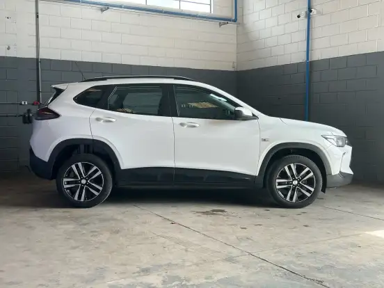 CHEVROLET-TRACKER-2025
