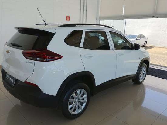 CHEVROLET-TRACKER-2022