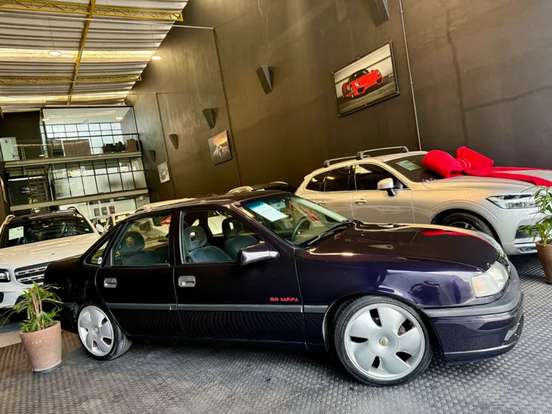 CHEVROLET-VECTRA-2.0 MPFI GLS 8V GASOLINA 4P MANUAL CHEVROLET-VECTRA-1995