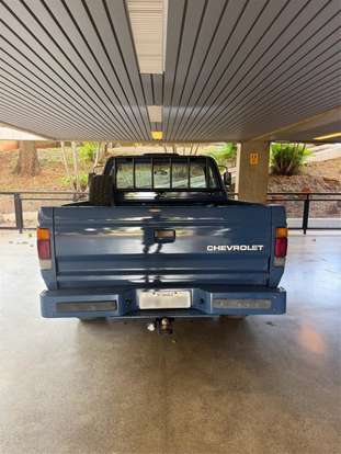 CHEVROLET-D20-1990