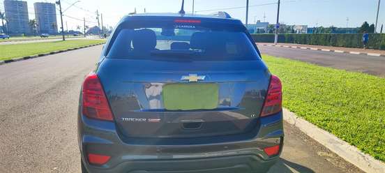 CHEVROLET-TRACKER-2019