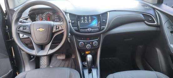 CHEVROLET-TRACKER-2019