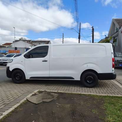 CITROËN-JUMPY-2021