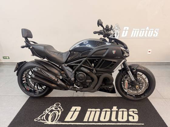 DUCATI DIAVEL CROMO 