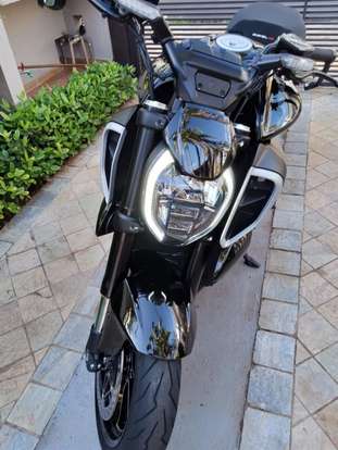 DUCATI-DIAVEL V4-2024