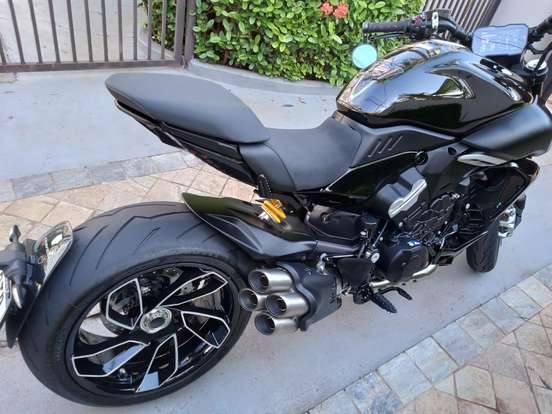 DUCATI-DIAVEL V4 DUCATI-DIAVEL V4-2024