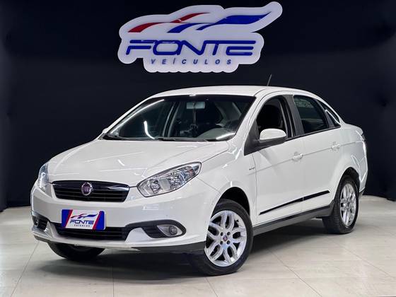 FIAT GRAND SIENA 1.6 MPI ESSENCE 16V FLEX 4P MANUAL