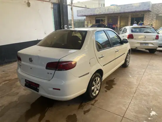 FIAT-SIENA-2013