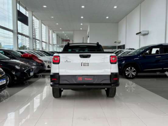 FIAT-STRADA-1.3 FIREFLY FLEX FREEDOM CS MANUAL FIAT-STRADA-2023