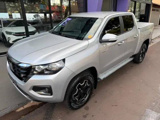 FIAT TITANO 2.2 TURBO DIESEL VOLCANO 4X4 AT6 FIAT TITANO 2.2 TURBO DIESEL VOLCANO 4X4 AT6